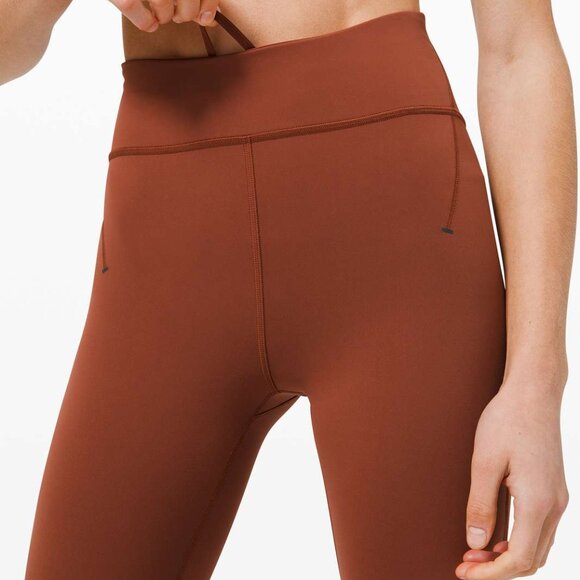 Lululemon Everlux and Mesh High-Rise Tight 25" in Dark Terracotta, size 6 - Picture 5 of 11